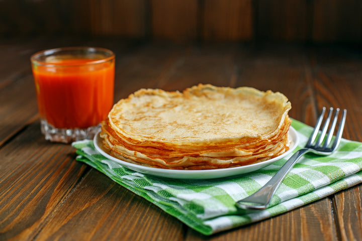 Pancakes de zanahoria con yogurt